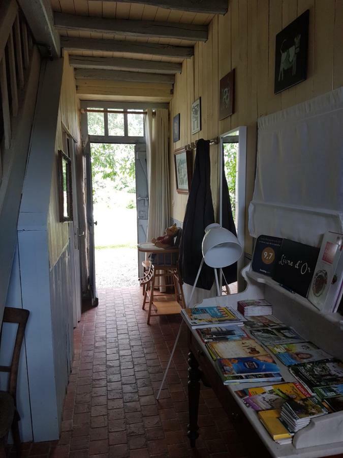 Le Vieux Logis De La Galocherie Sainte-Florence Esterno foto